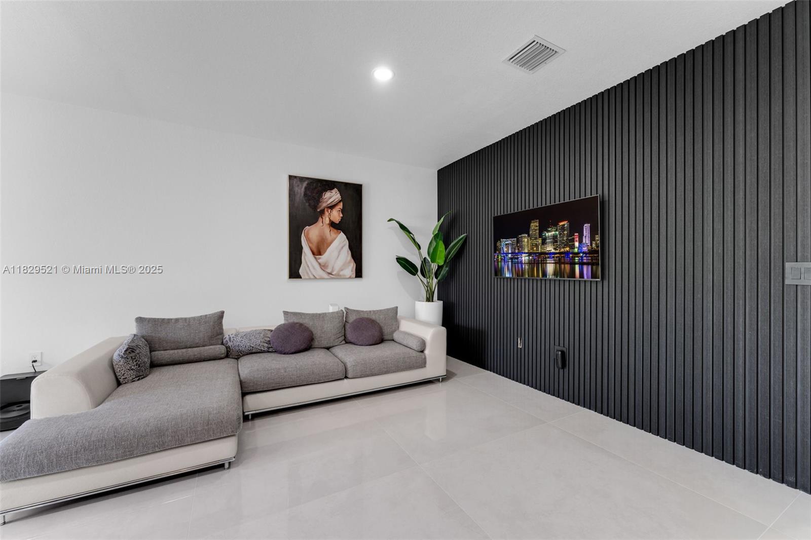 7315 Byron Ave #12A, Miami Beach, Florida image 7