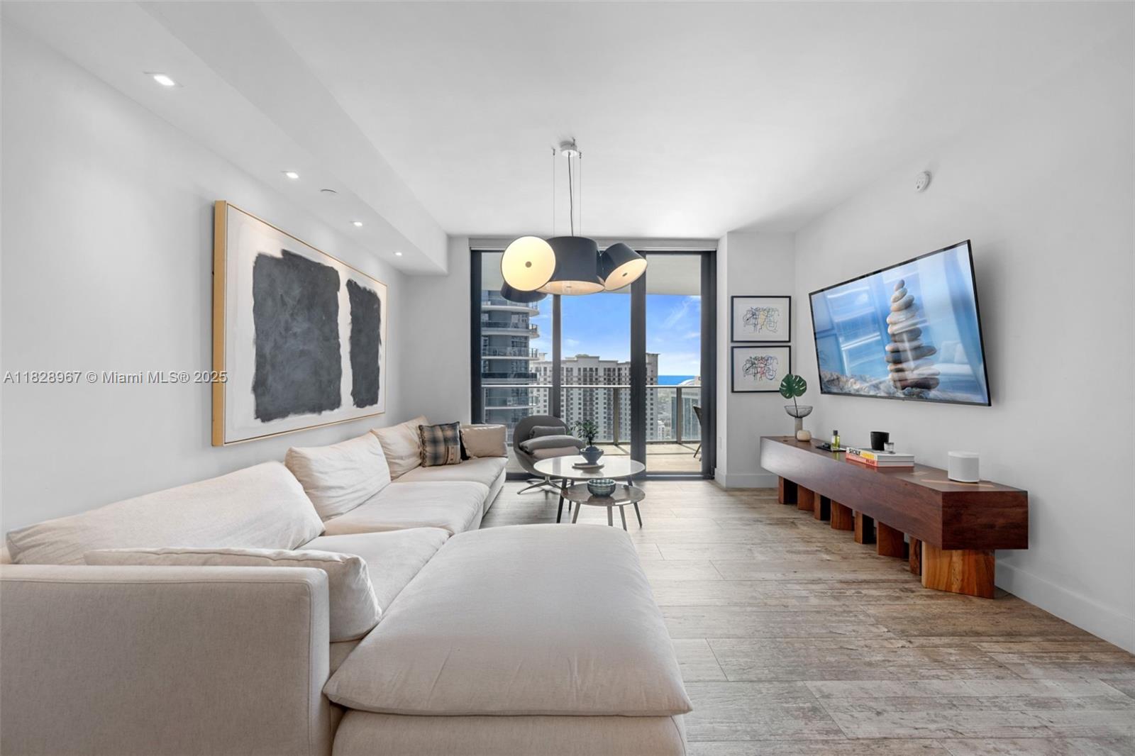 Condo for Rent in Miami, FL