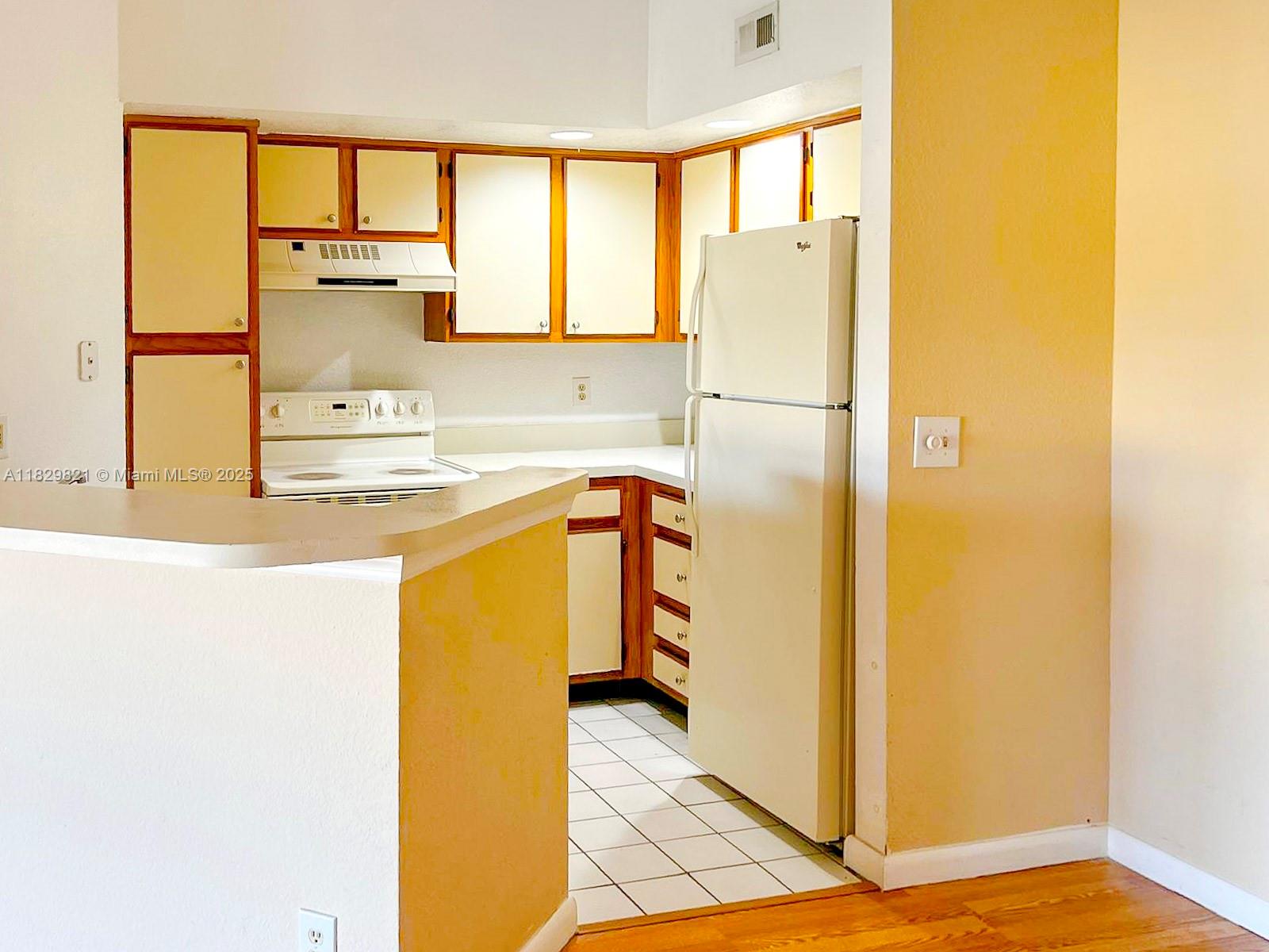 Property photo # 9