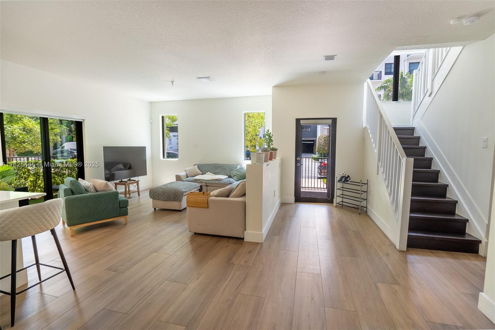 4269 NW 83rd Path, Doral, Florida image 14