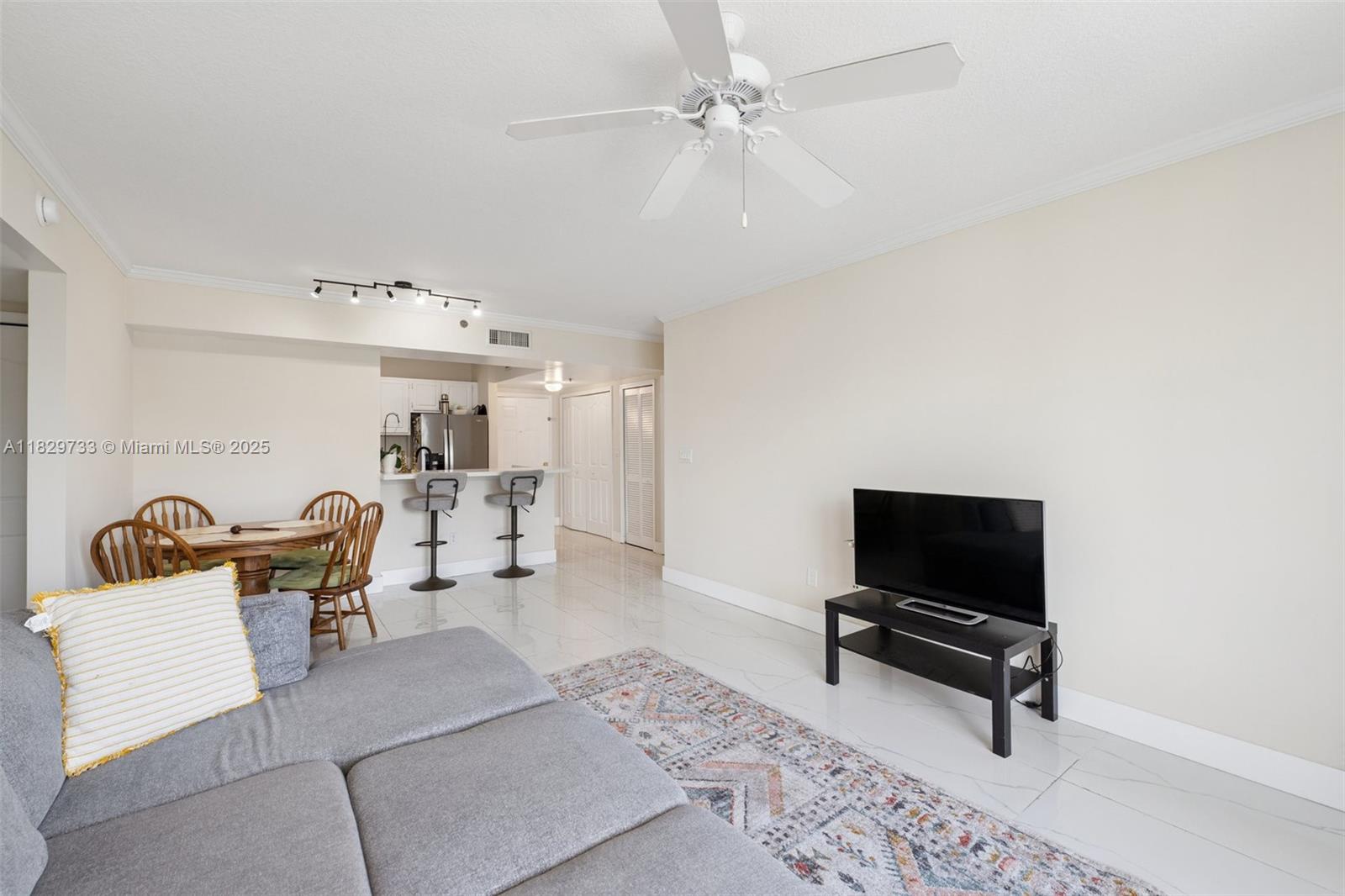 Property photo # 6