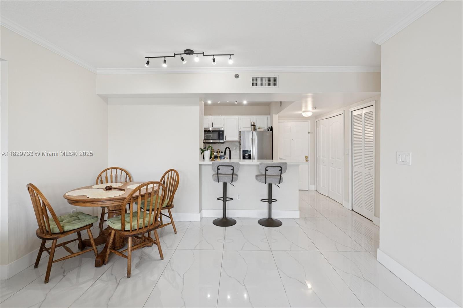 Property photo # 8