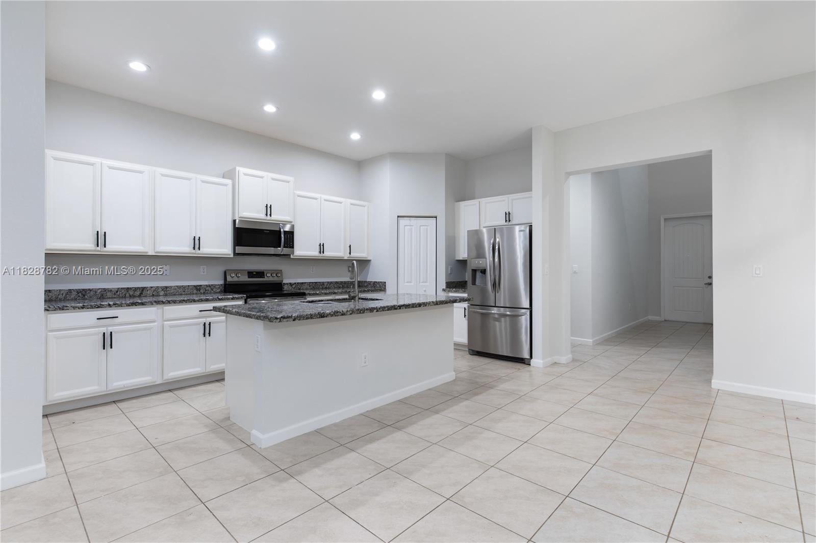 4152 NE 20th St, Homestead, Florida image 8