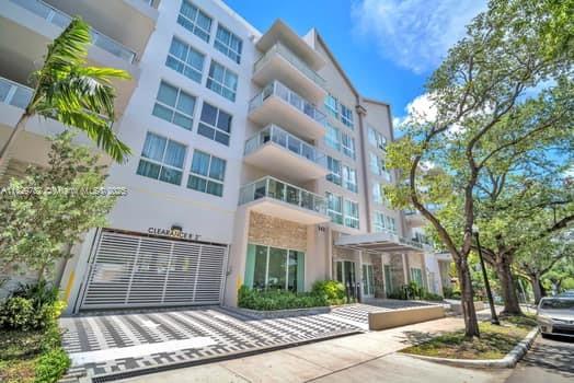 1850 Monroe #406, Hollywood, Florida image 1