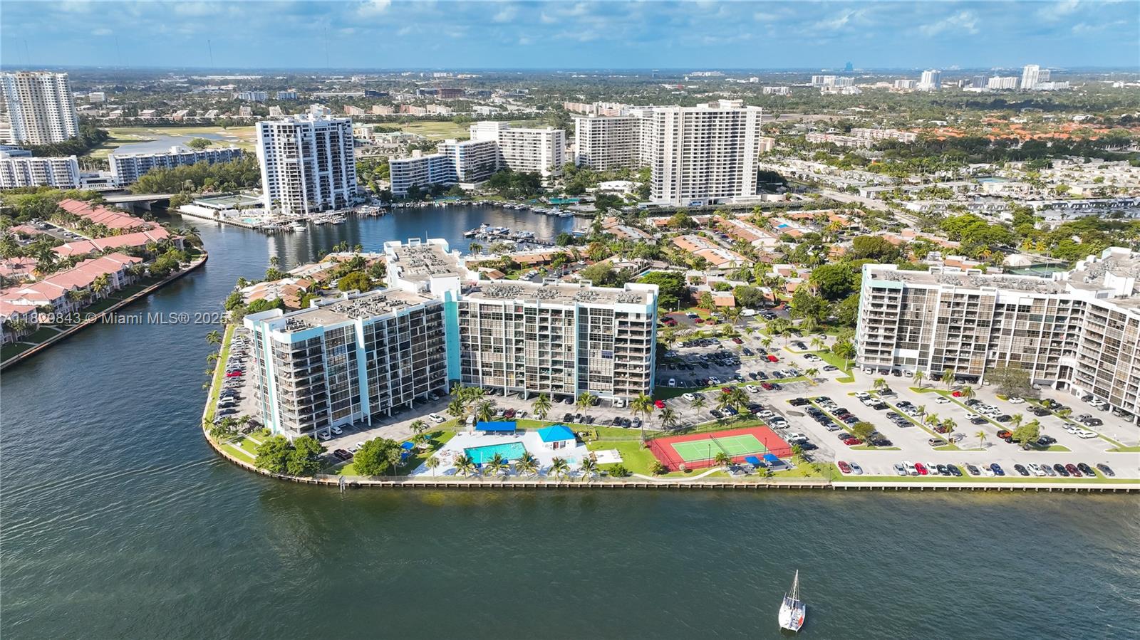 200 Leslie Dr #810, Hallandale Beach, Florida image 32