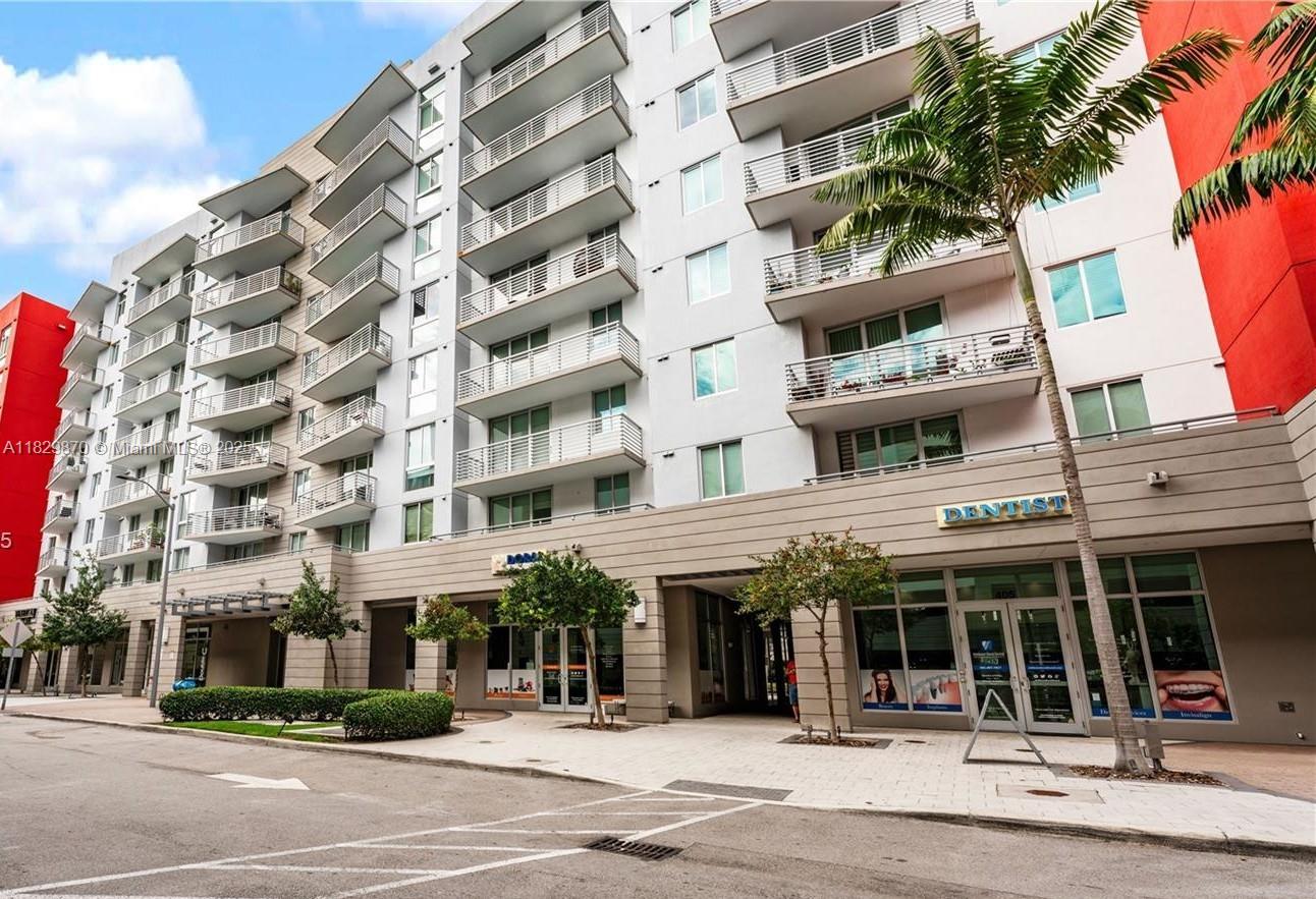 Residential, Doral, Florida image 1