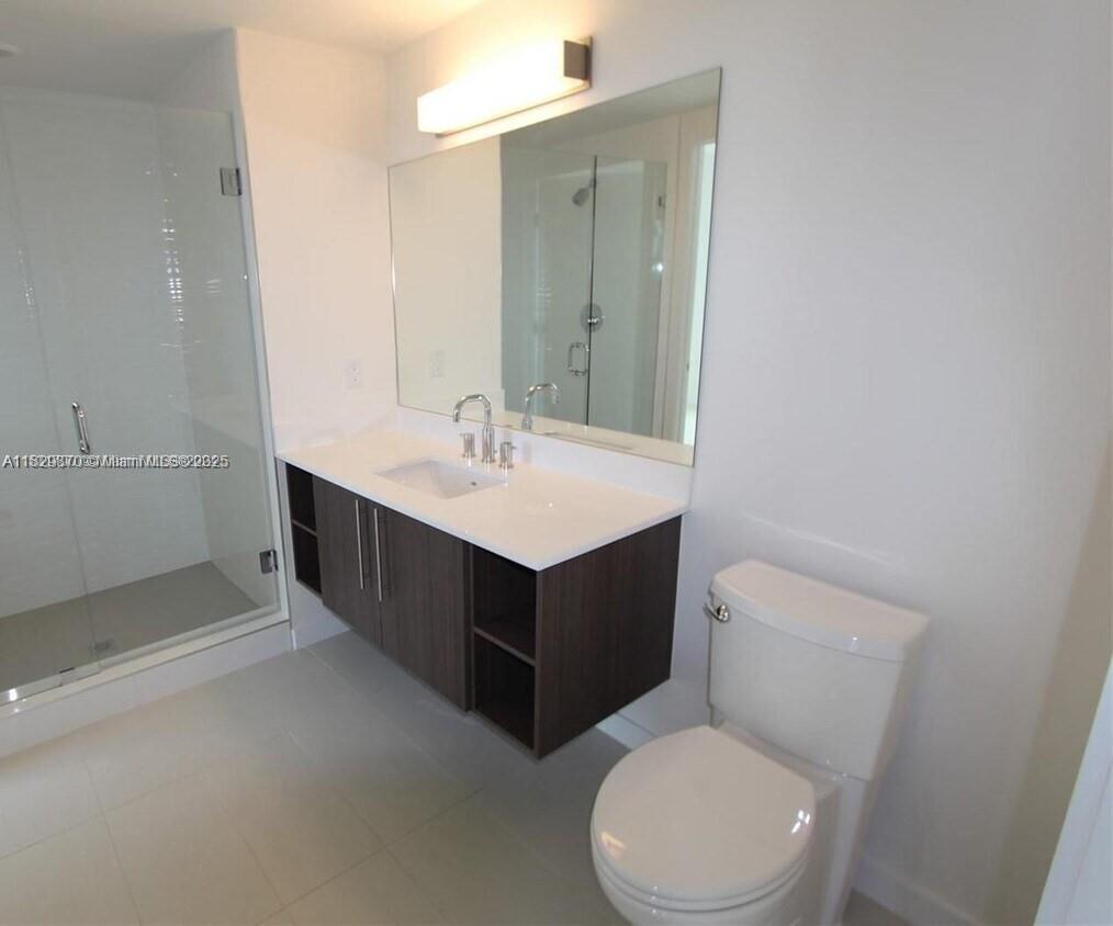 Residential, Doral, Florida image 5