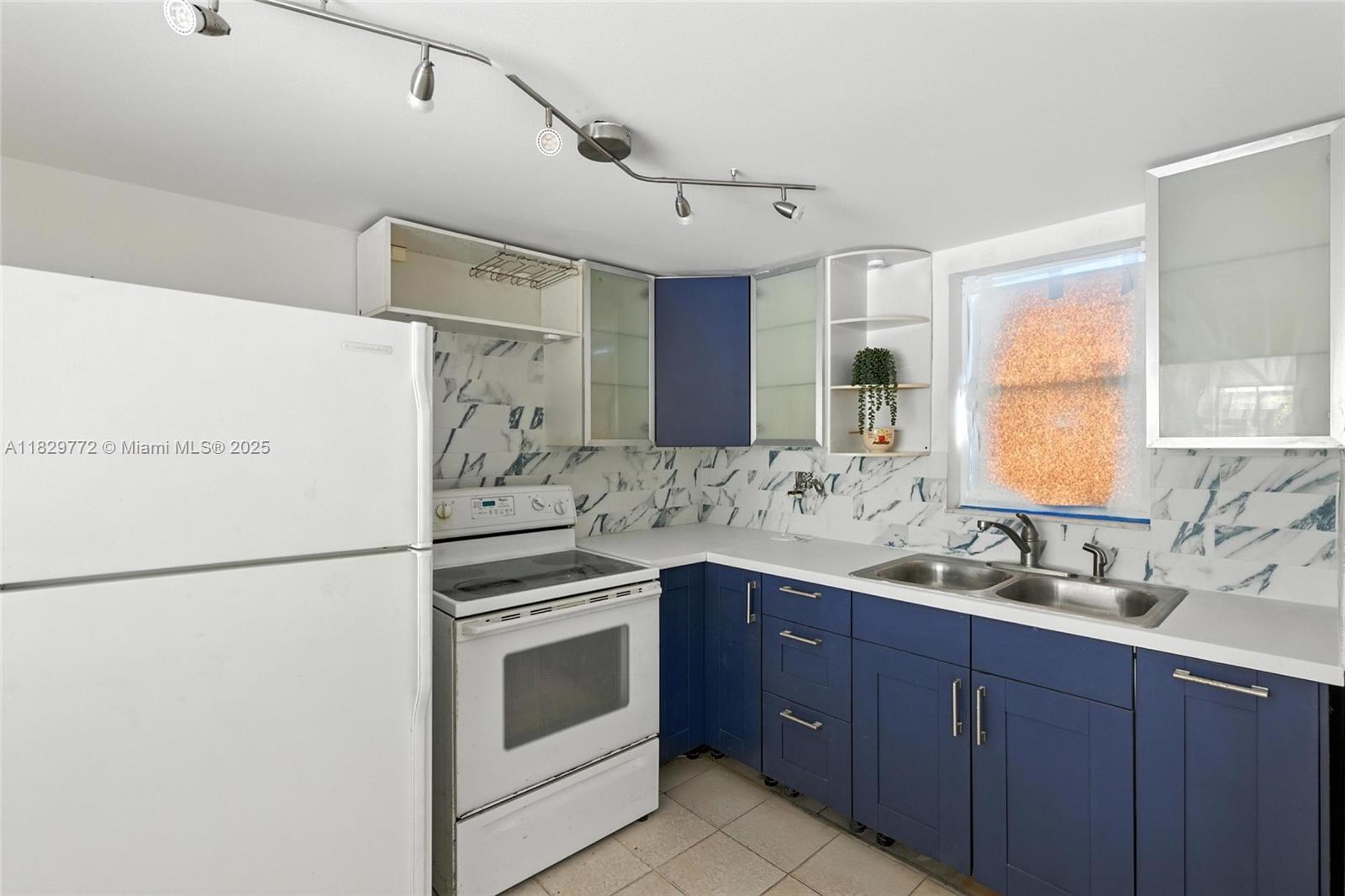 4165 SW 66th Ter #109, Davie, Florida image 5