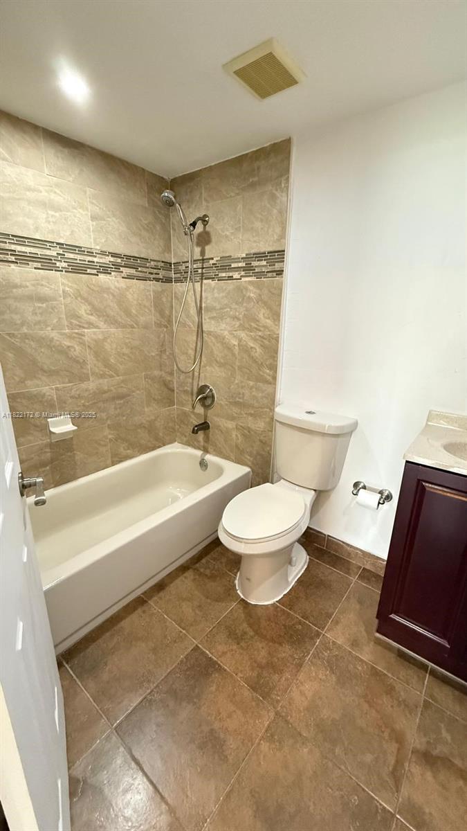 3860 NE 170th St #412, North Miami Beach, Florida image 19