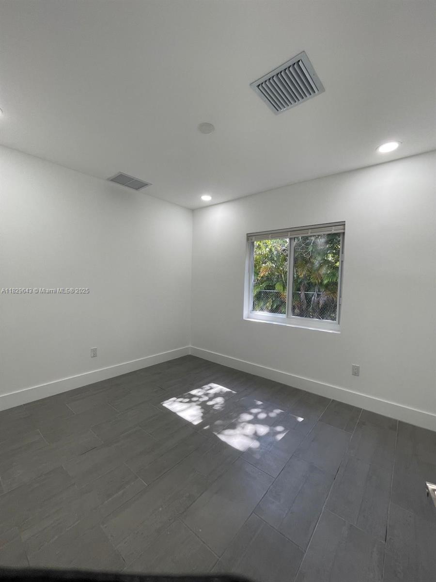 1401 NE 178th St, North Miami Beach, Florida image 5