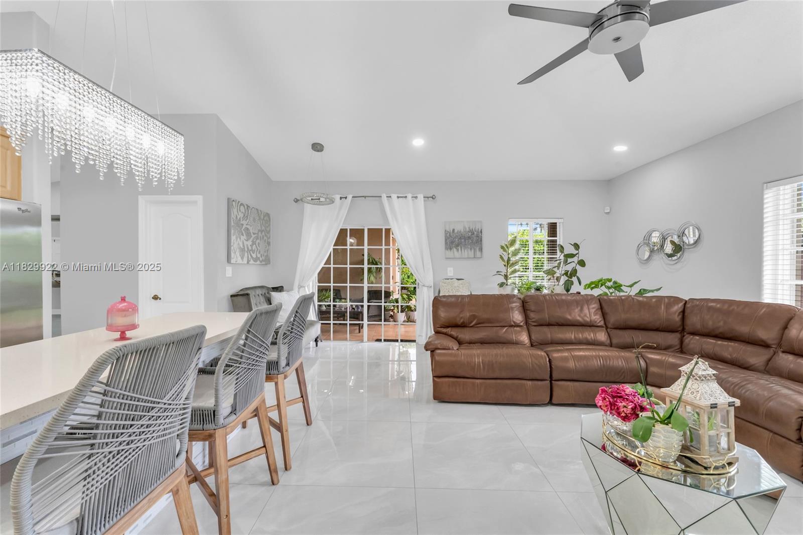 7850 NW 160th Ter, Miami Lakes, Florida image 20