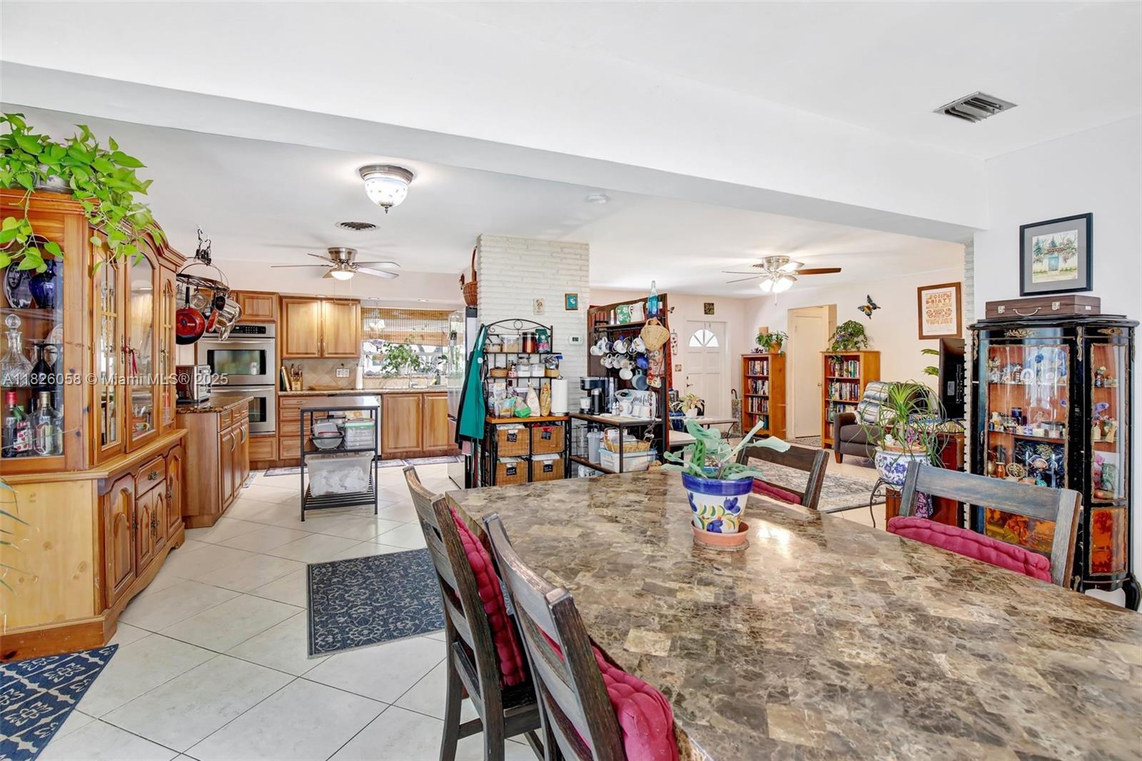 861 Oleander Dr, Plantation, Florida image 6