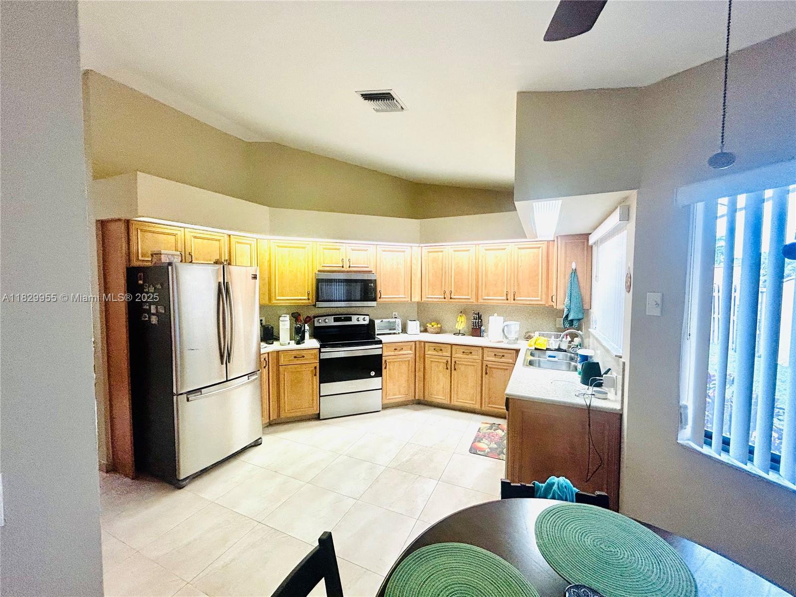 Property photo # 9