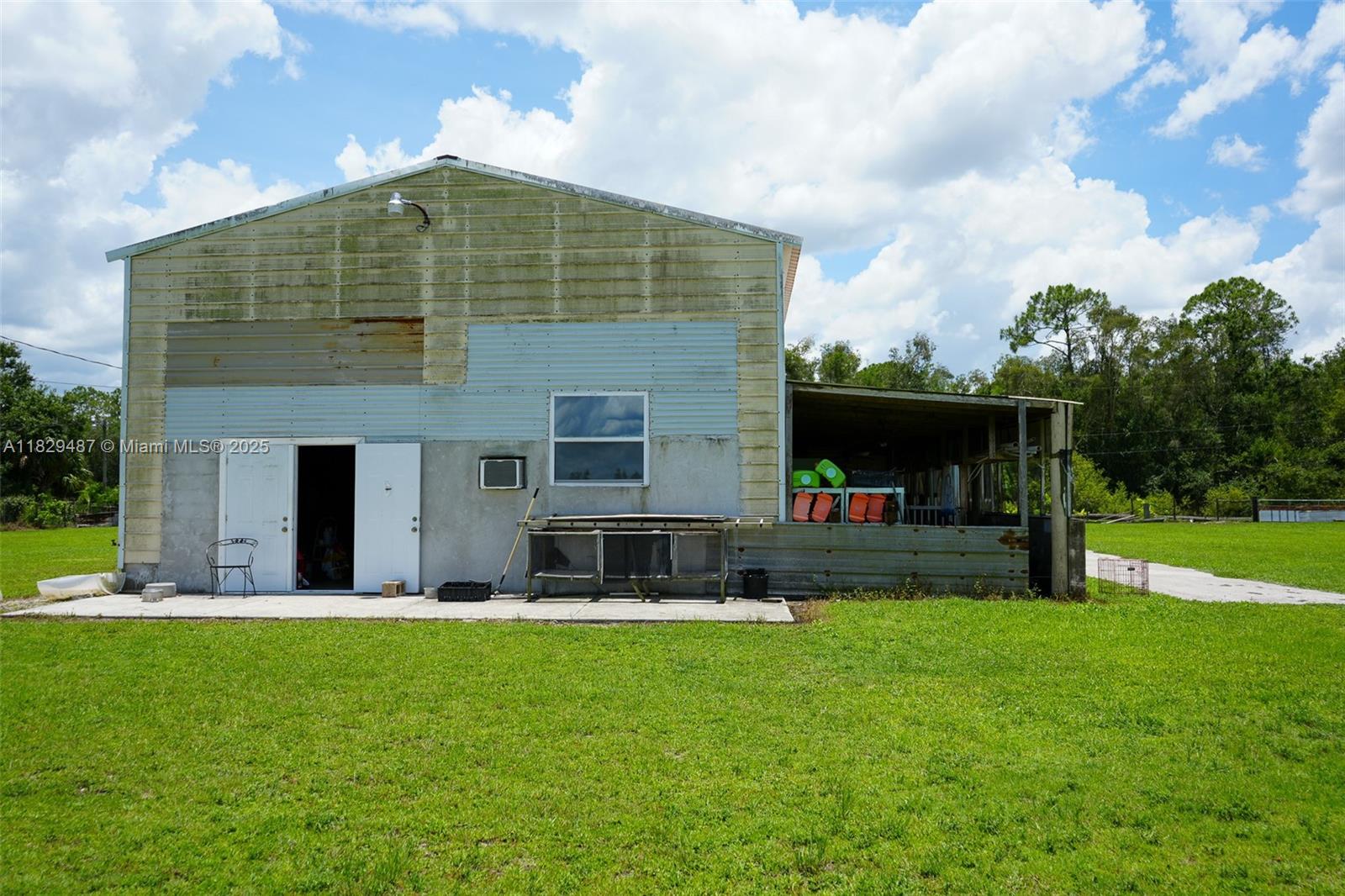 Angus Lane, Fort Myers, Florida image 6