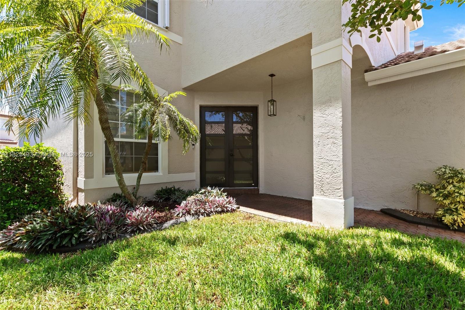2406 SW 162nd Ter, Miramar, Florida image 2
