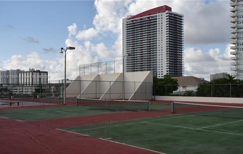 Residential, Hallandale Beach, Florida image 15