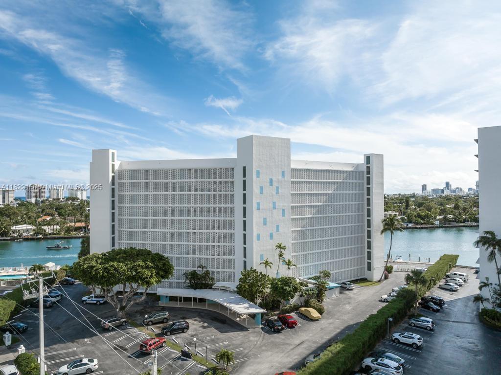 9101 E Bay Harbor Dr #705, Bay Harbor Islands, Florida image 32