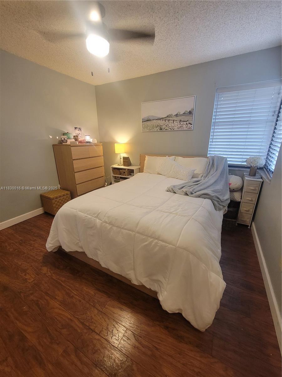 810 SW 113th Ter, Pembroke Pines, Florida image 40