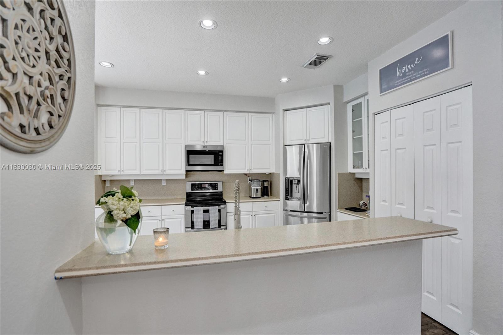 5347 SW 32nd Ter, Hollywood, Florida image 25
