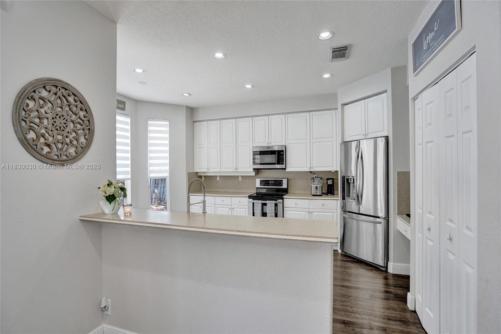 5347 SW 32nd Ter, Hollywood, Florida image 26