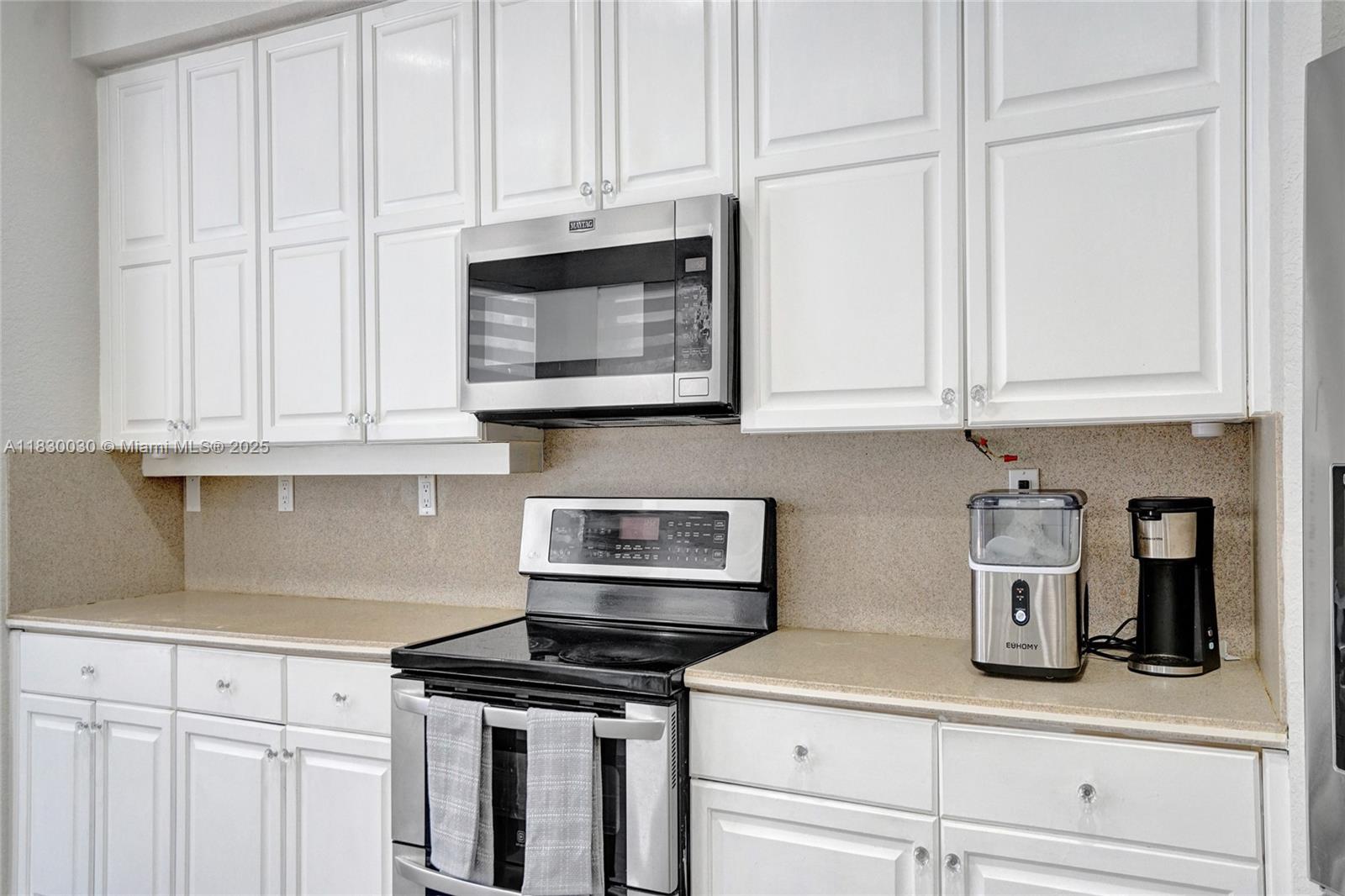 5347 SW 32nd Ter, Hollywood, Florida image 28