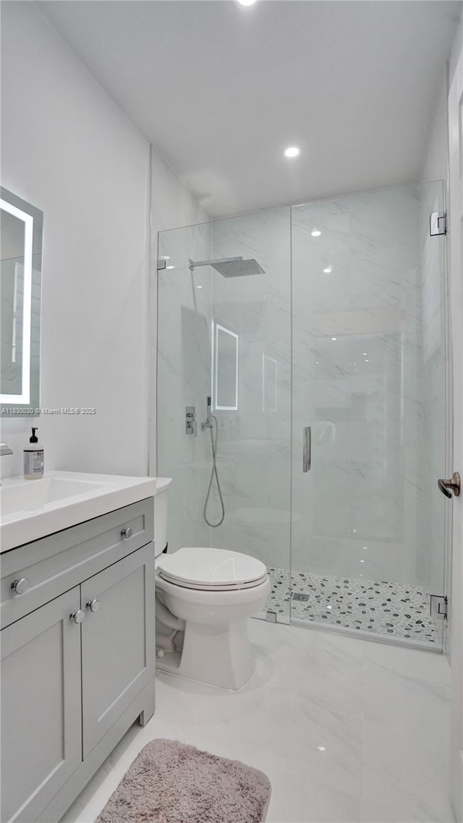 5347 SW 32nd Ter, Hollywood, Florida image 34