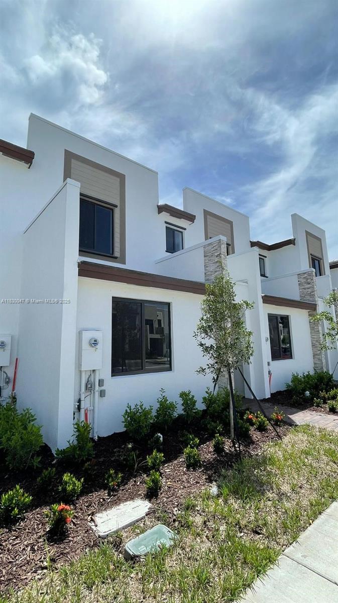 Property photo # 0