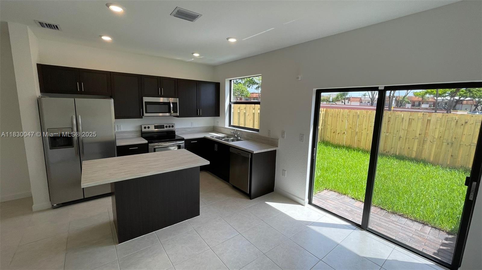 Property photo # 8