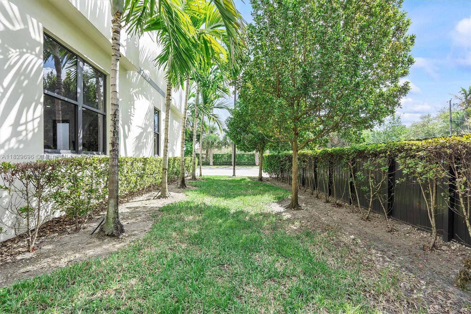 3674 SW 61st Ter, Miramar, Florida image 23