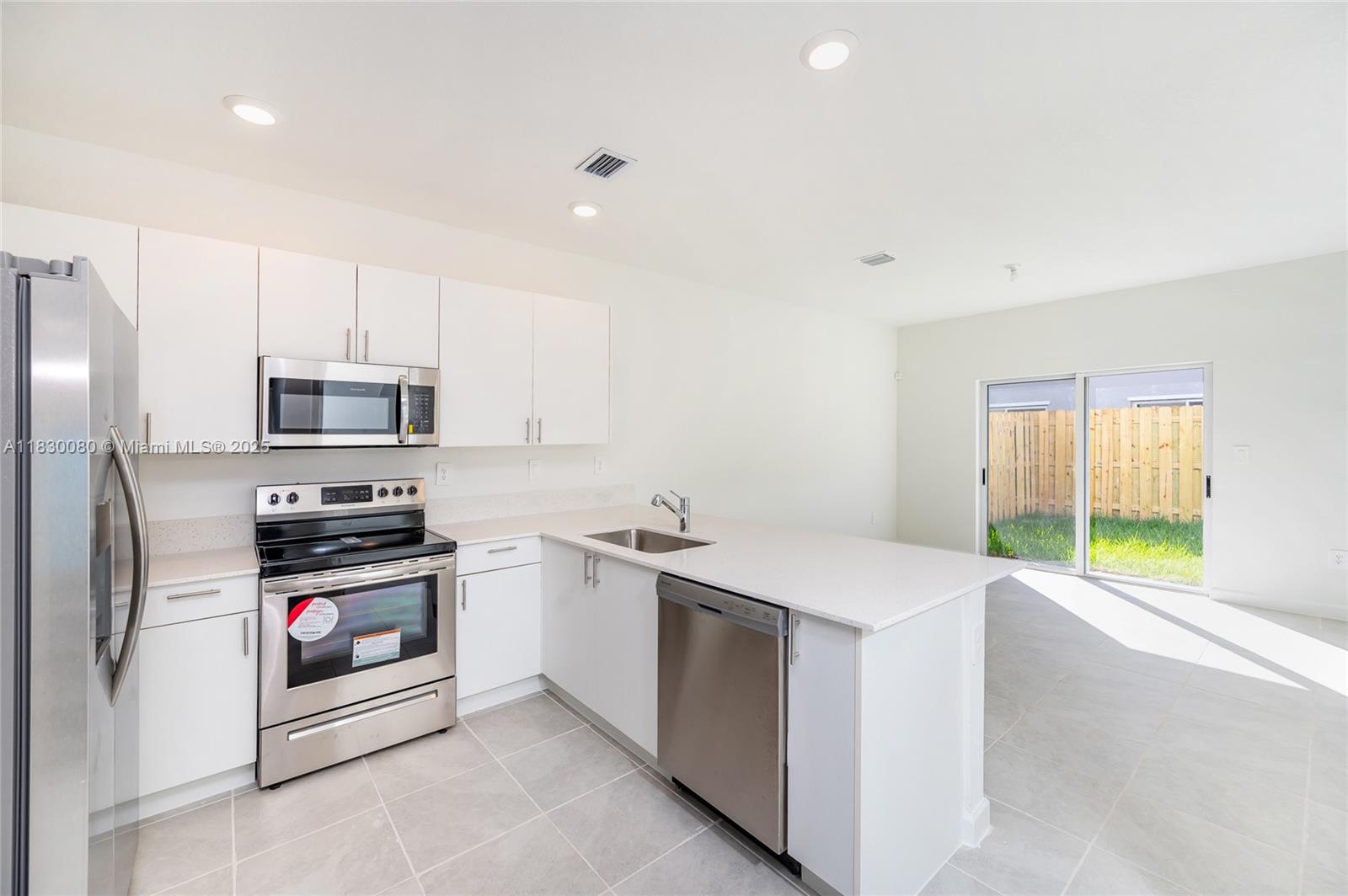 Property photo # 9