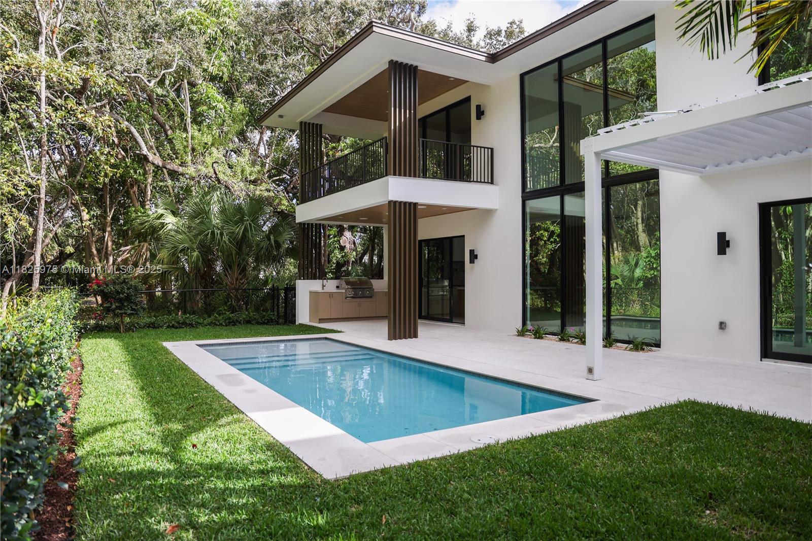 1133 Prosperity Village Dr, North Palm Beach, Florida image 2