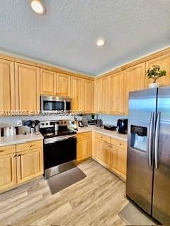 1587 Winterberry Ln, Weston, Florida image 36