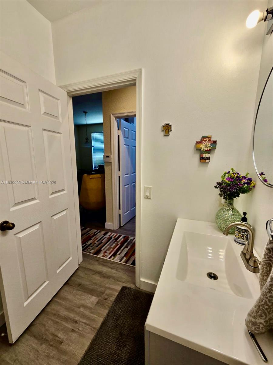 1587 Winterberry Ln, Weston, Florida image 47