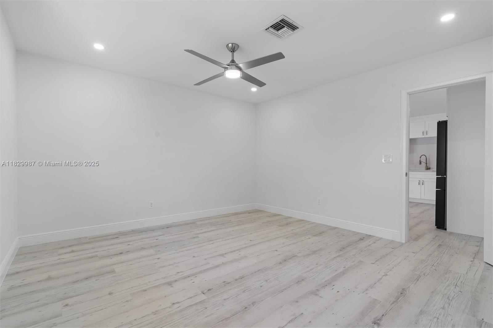 321 SE 4th St, Pompano Beach, Florida image 17