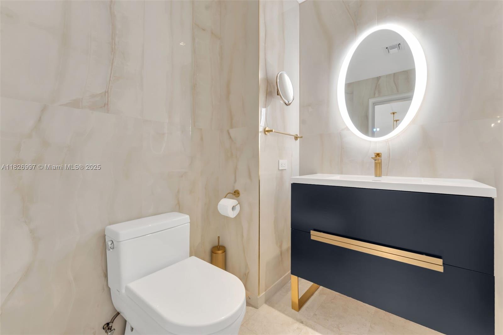 88 SW 7th St #2107, Miami, Florida image 30