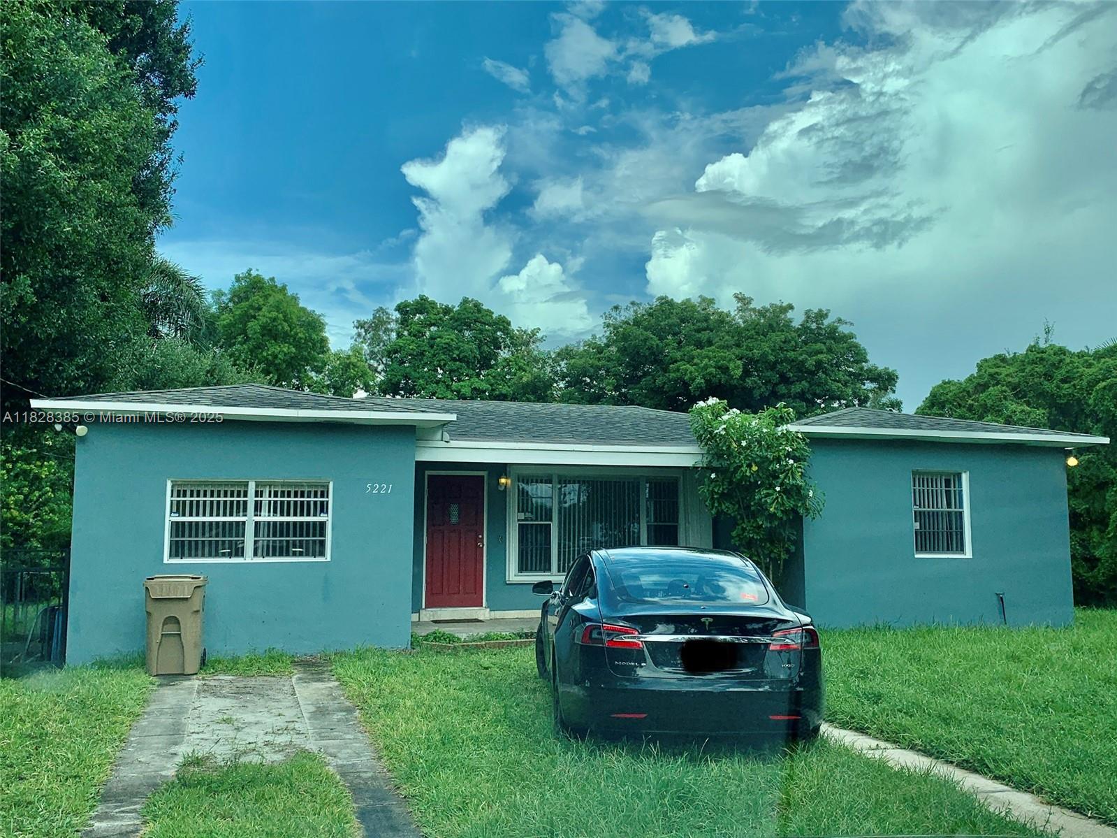 5221 Orange Dr, Davie, Florida image 2