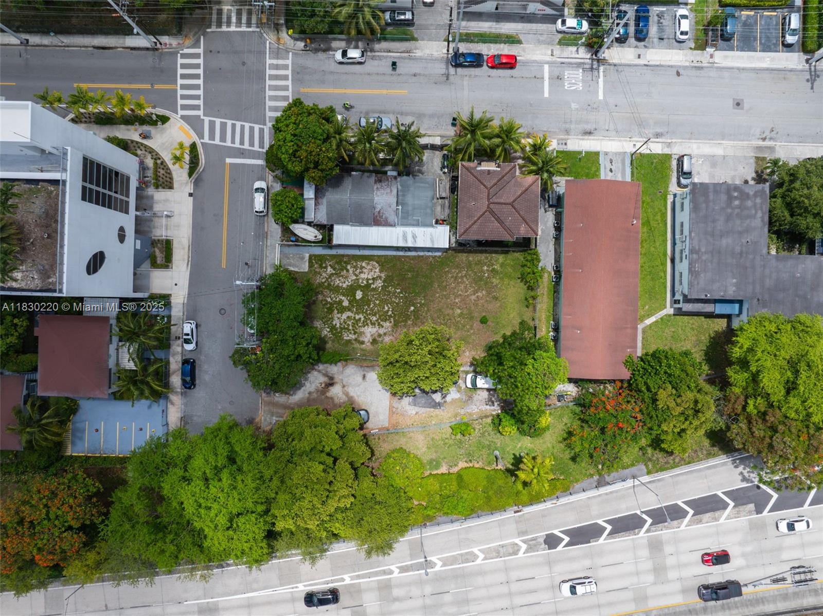 367 SW 11th St, Miami, Florida image 17