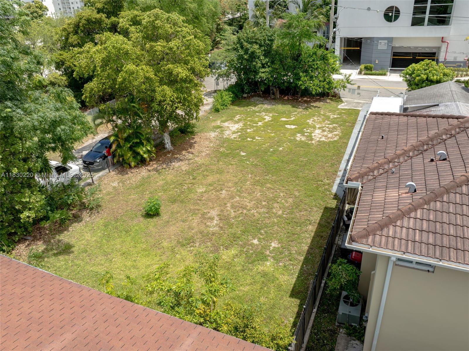 367 SW 11th St, Miami, Florida image 20