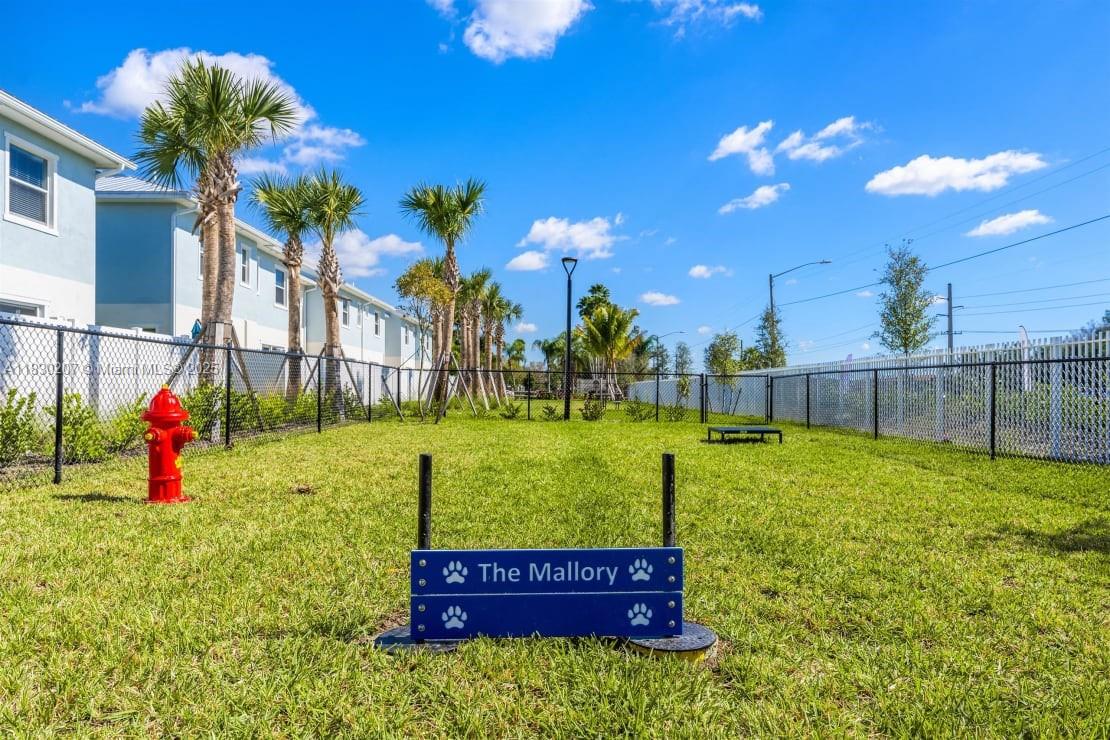 3317 Maritime Pl 101