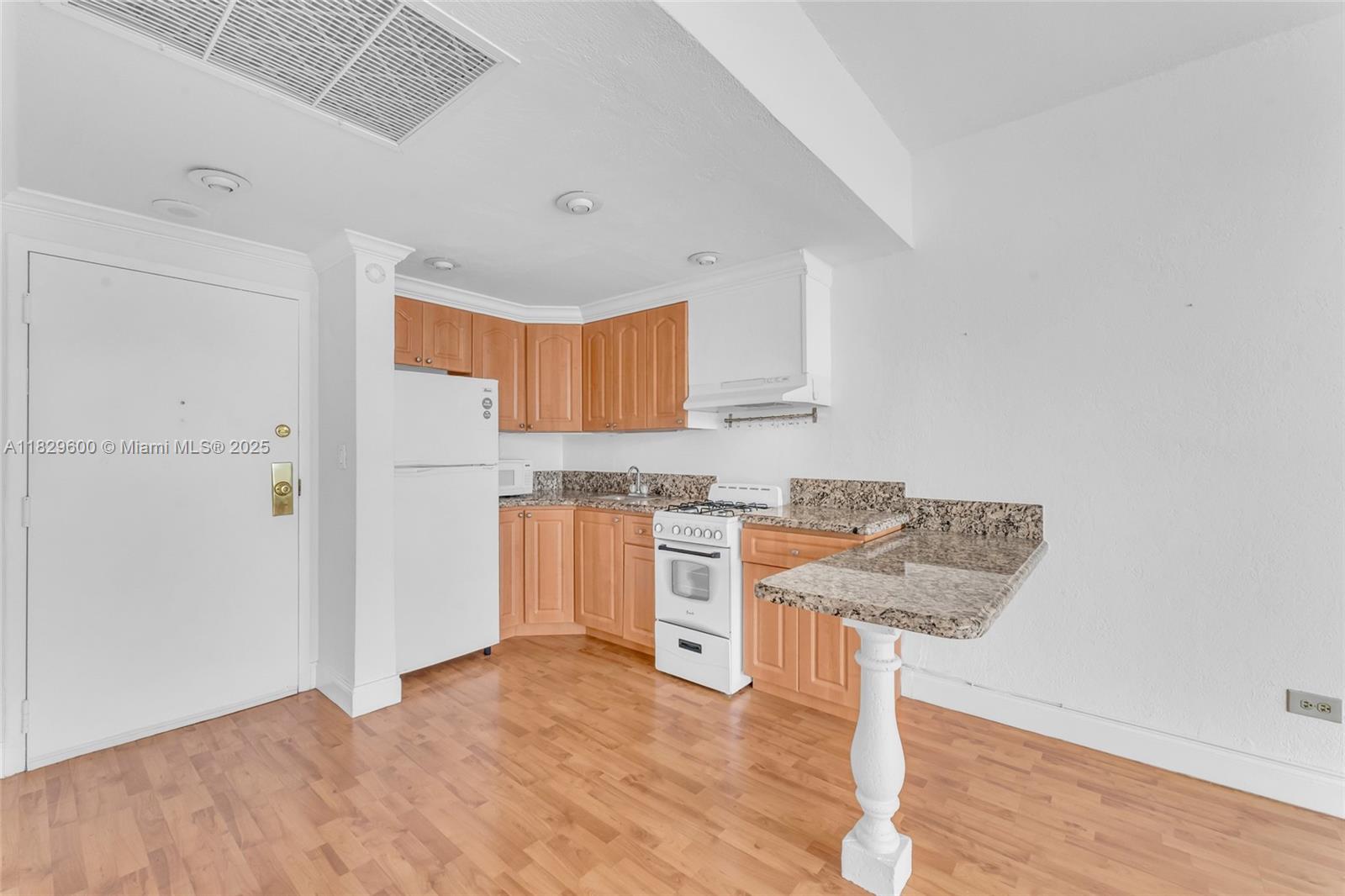 700 Biltmore Way #914, Coral Gables, Florida image 10