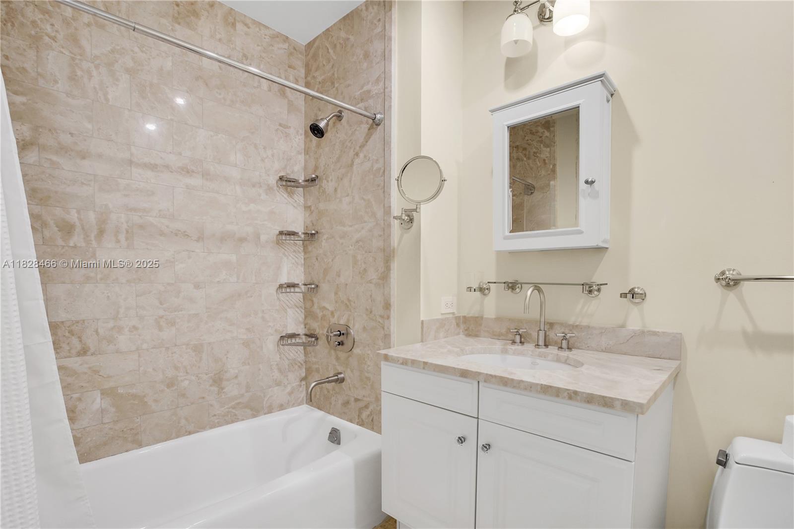 1425 Brickell Ave #44A-B, Miami, Florida image 9