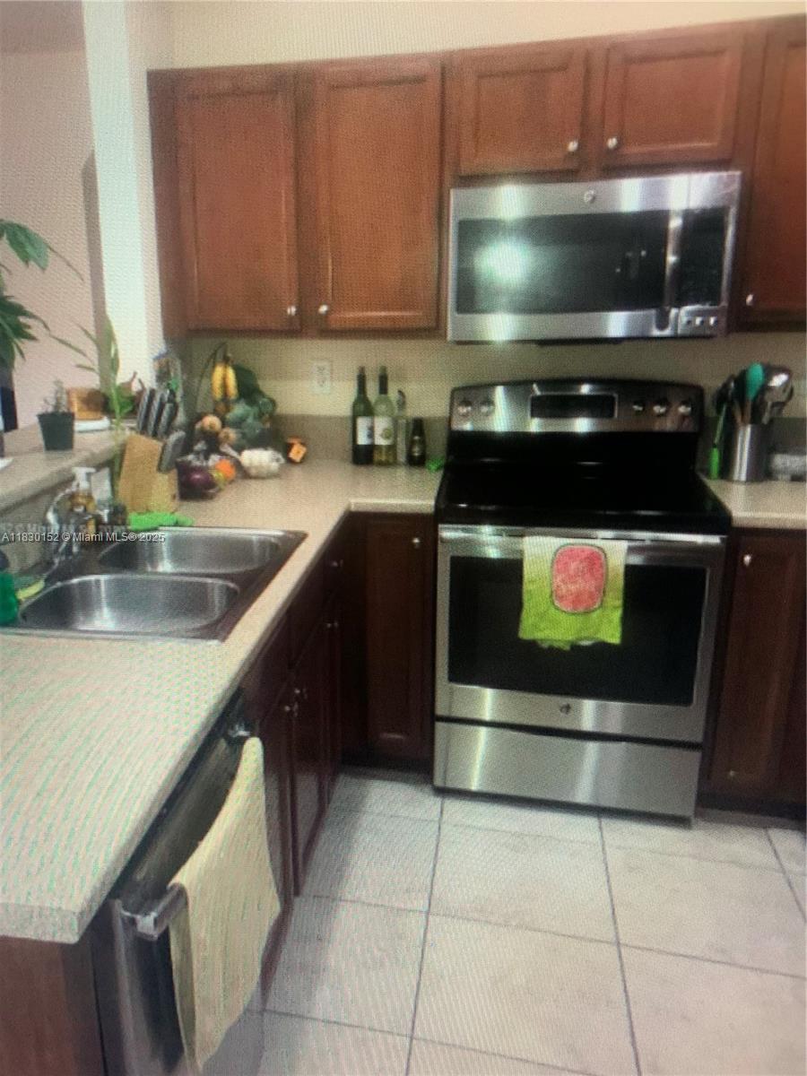 Property photo # 9