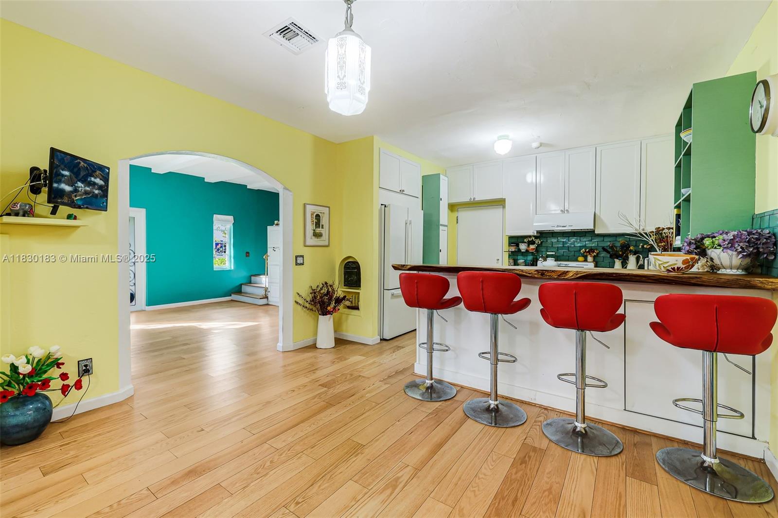 837 Espanola Way, Miami Beach, Florida image 13