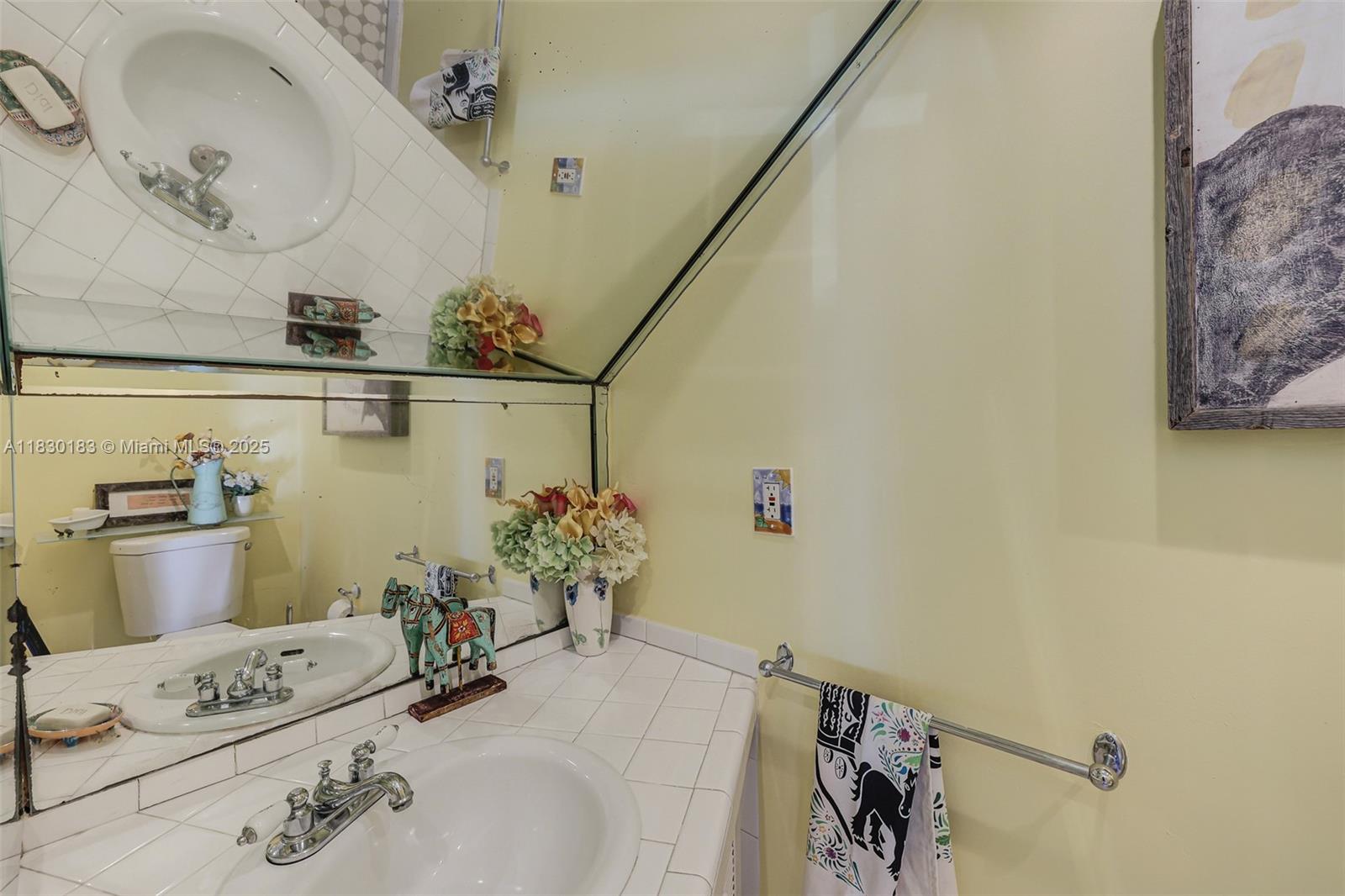837 Espanola Way, Miami Beach, Florida image 20