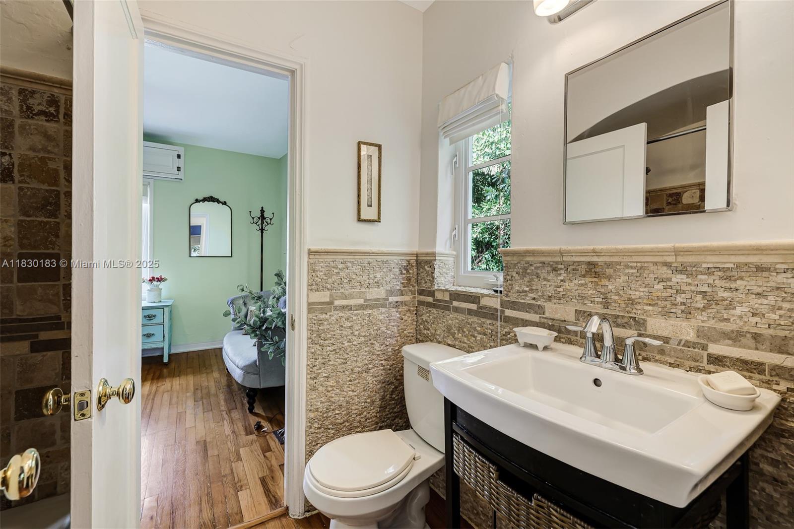 837 Espanola Way, Miami Beach, Florida image 33
