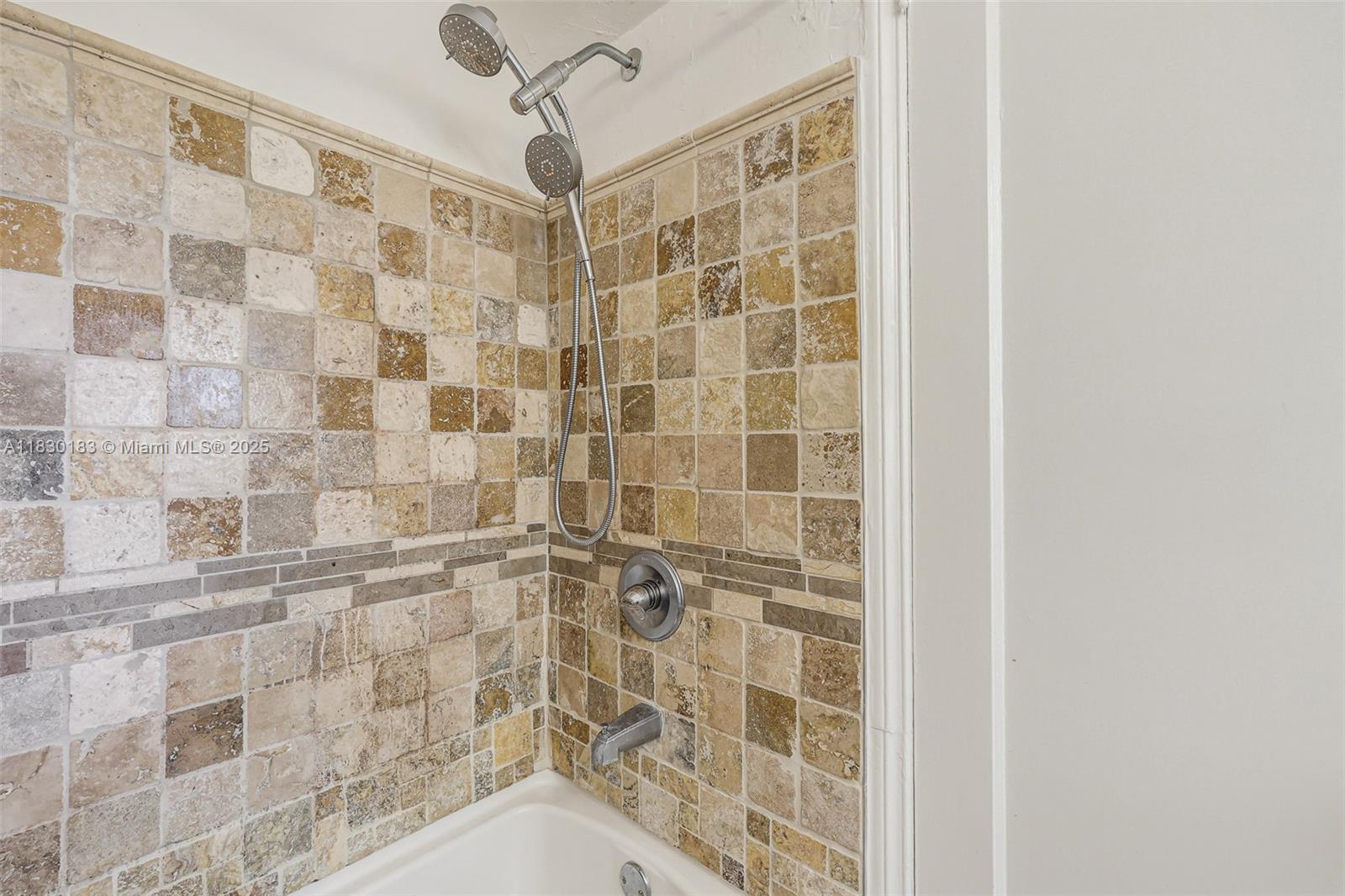 837 Espanola Way, Miami Beach, Florida image 36