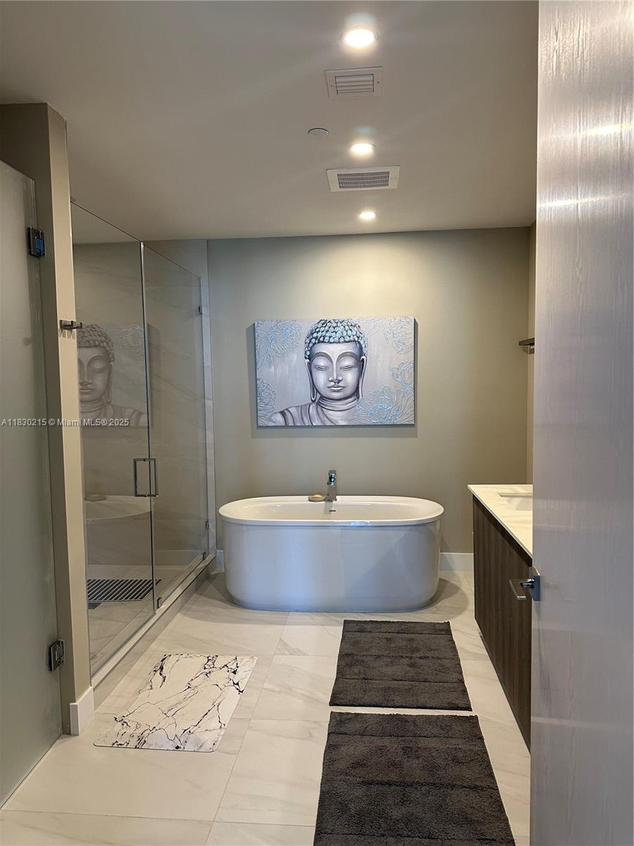 17550 Collins Ave #703, Sunny Isles Beach, Florida image 20