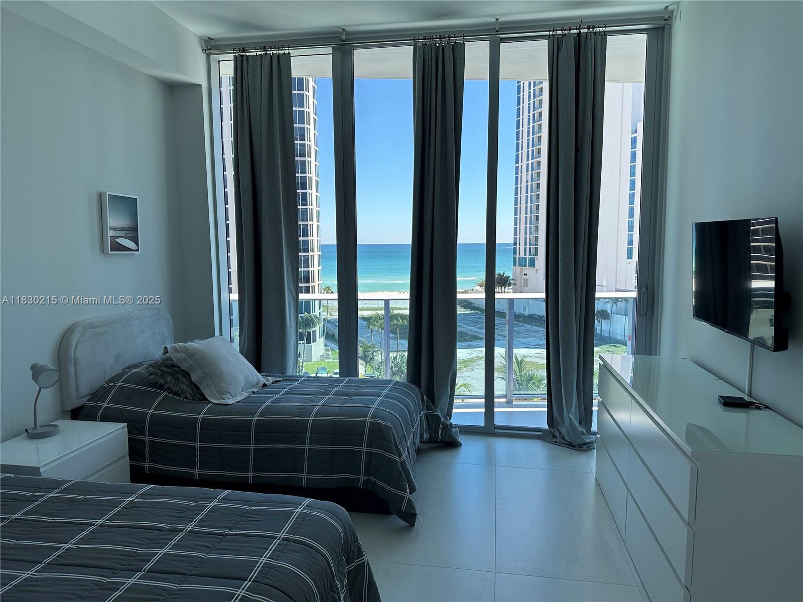 17550 Collins Ave #703, Sunny Isles Beach, Florida image 23