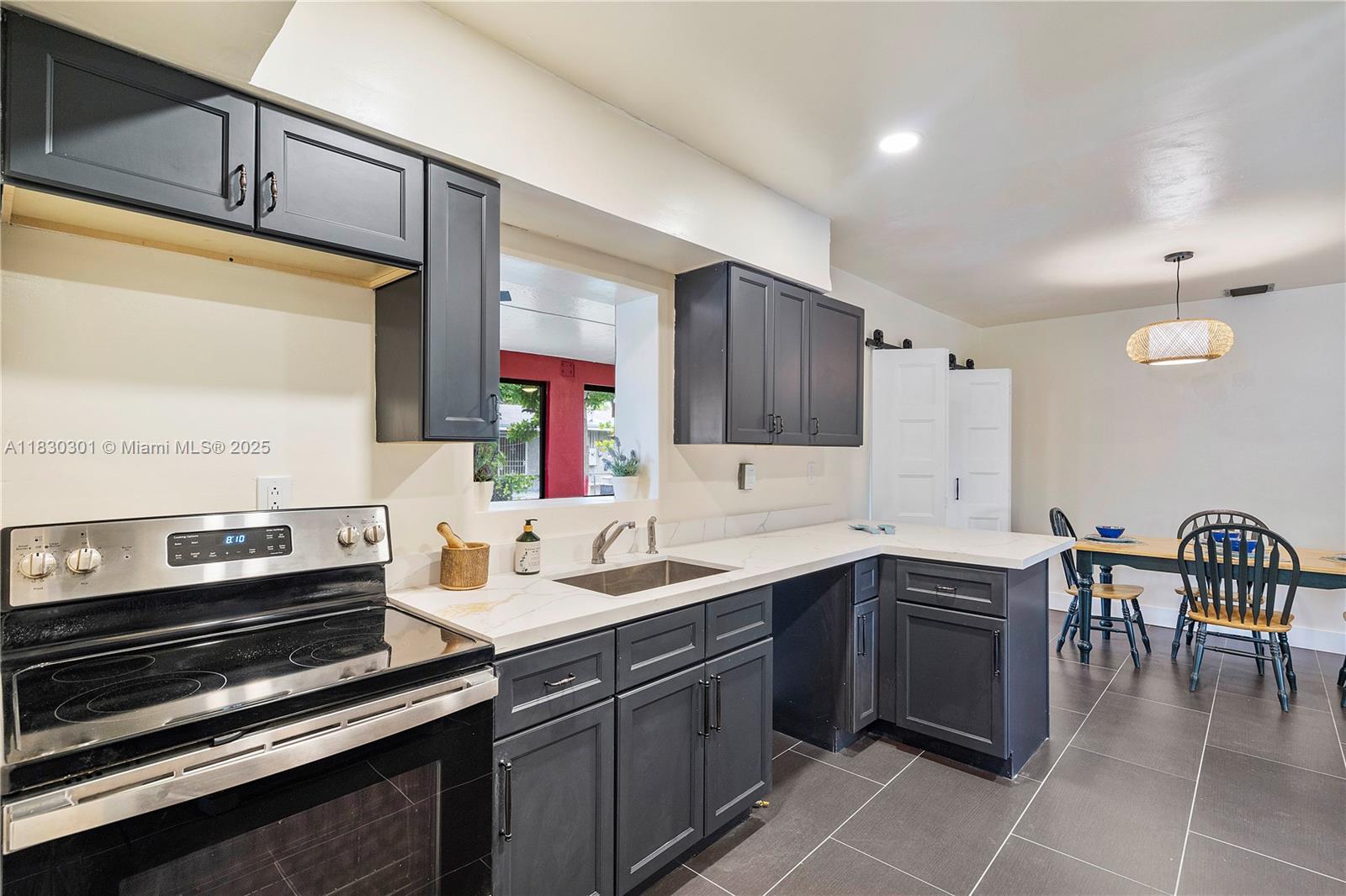 20845 NW 1st Ave, Miami Gardens, Florida image 14