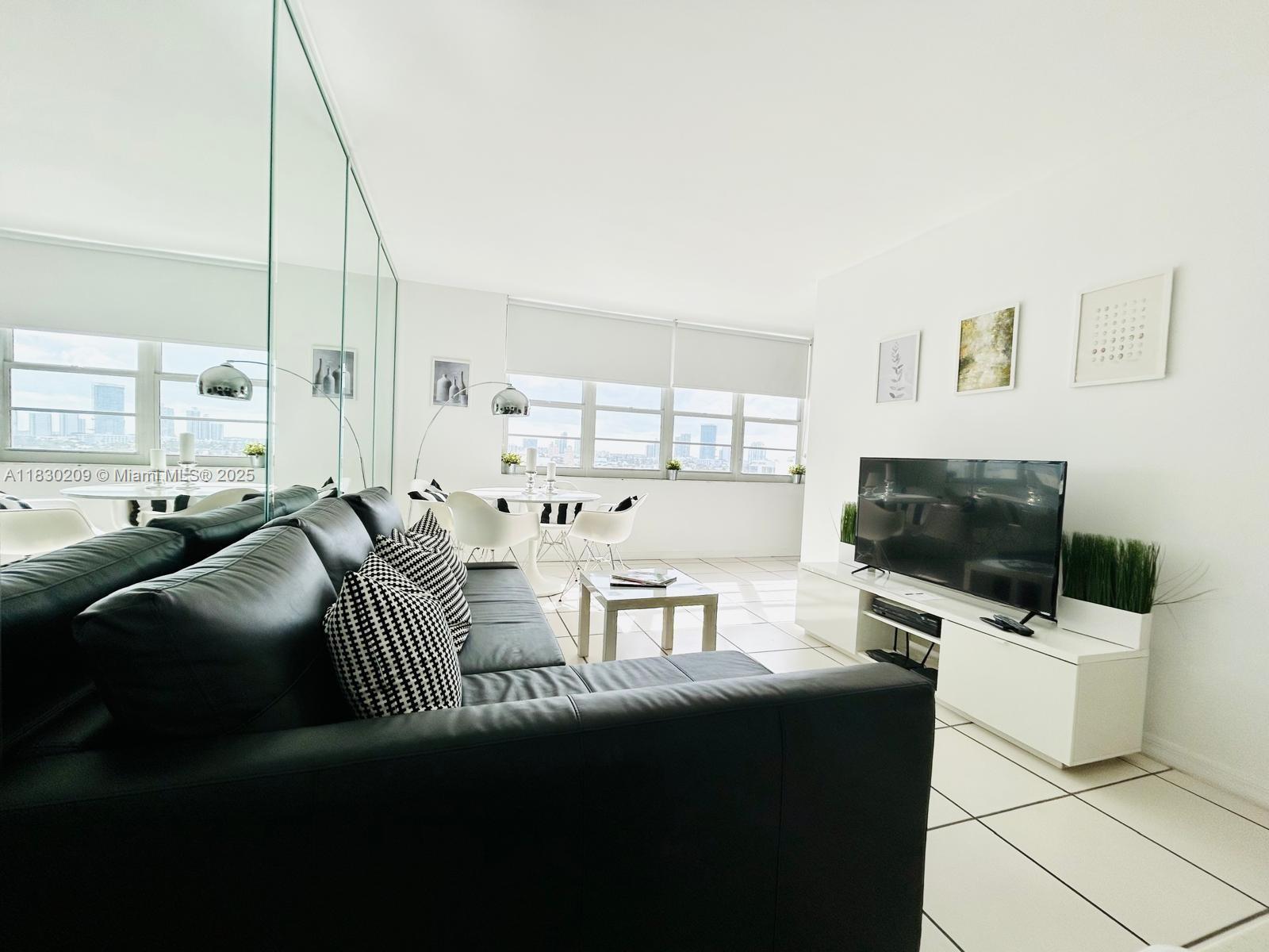 100 Lincoln Rd #1105, Miami Beach, Florida image 1